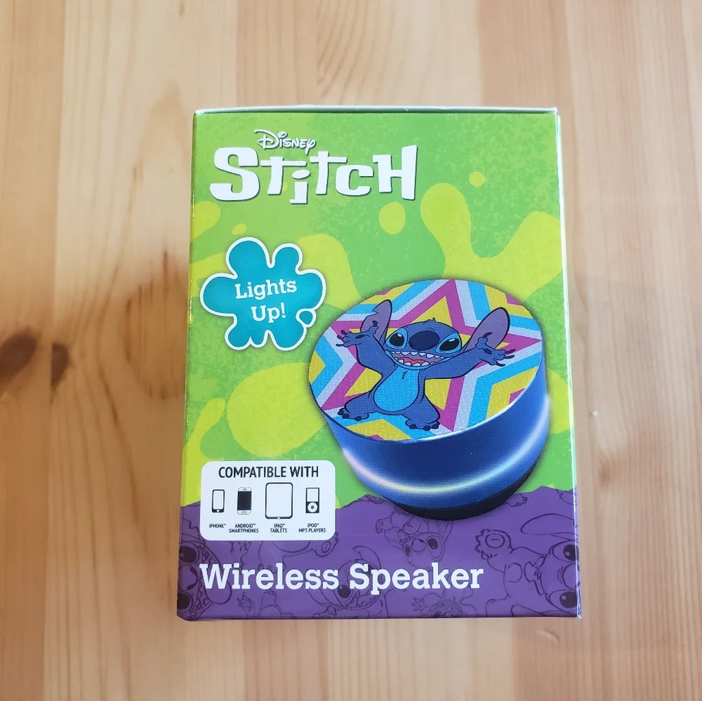 🌺HP!🌺 Disney's Stitch Light-Up Wireless Speaker 🎶 (NEW!) - Picture 6 of 9